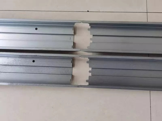 4.5kw Rolling Shutter Bilah Roll Forming Machine PLC Converter