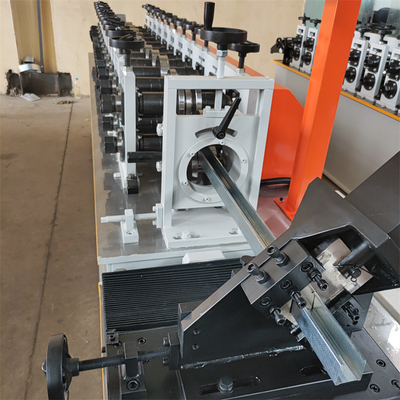 Kecepatan Tinggi Baja Ringan Keel C Channel Stud Dan Track Roll Forming Machine Untuk Drywall