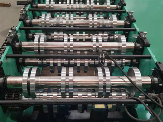 0.8mm-1.5mm Lantai Decking Roll Forming Machine galvanis Kecepatan Tinggi