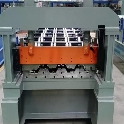 Lantai Baja Decking Roll Forming Machine Konstruksi Atap Pemotong Hidrolik