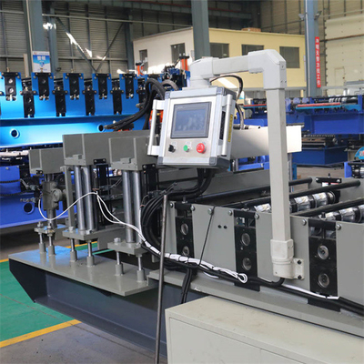 Lebar 914-1450mm Metal Tile Roll Forming Machine Untuk Panel Atap