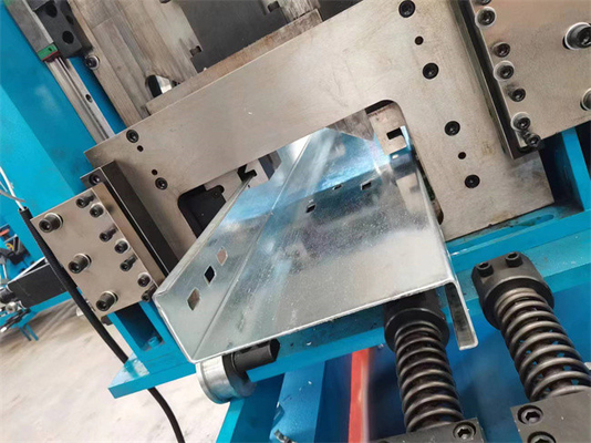 30m / Min CZ Purlin Roll Forming Machine Untuk Dinding Atap Konstruksi Baja