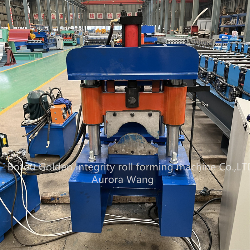 Kualitas Baik Atap Berkedip Mesin Roll Forming Ridges Membuat Penutup Metal Flashing Ridge Capping Mesin Roll Forming